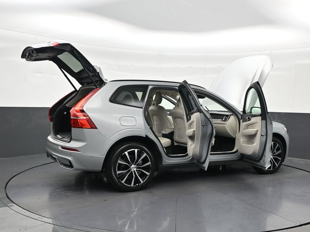 2025 Volvo XC60 B5 Plus