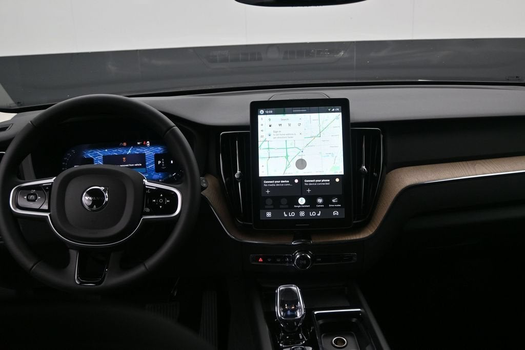 2026 Volvo XC60 Plus