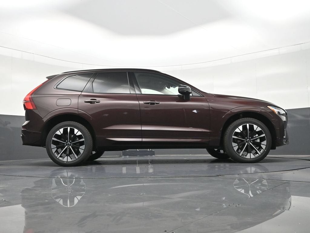 2026 Volvo XC60 Plus