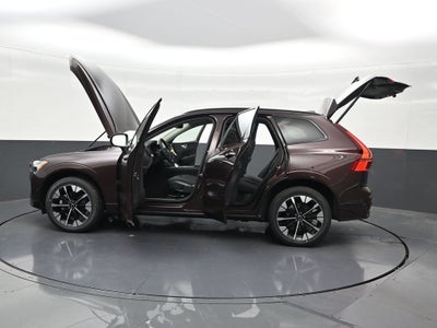 2026 Volvo XC60 Plus