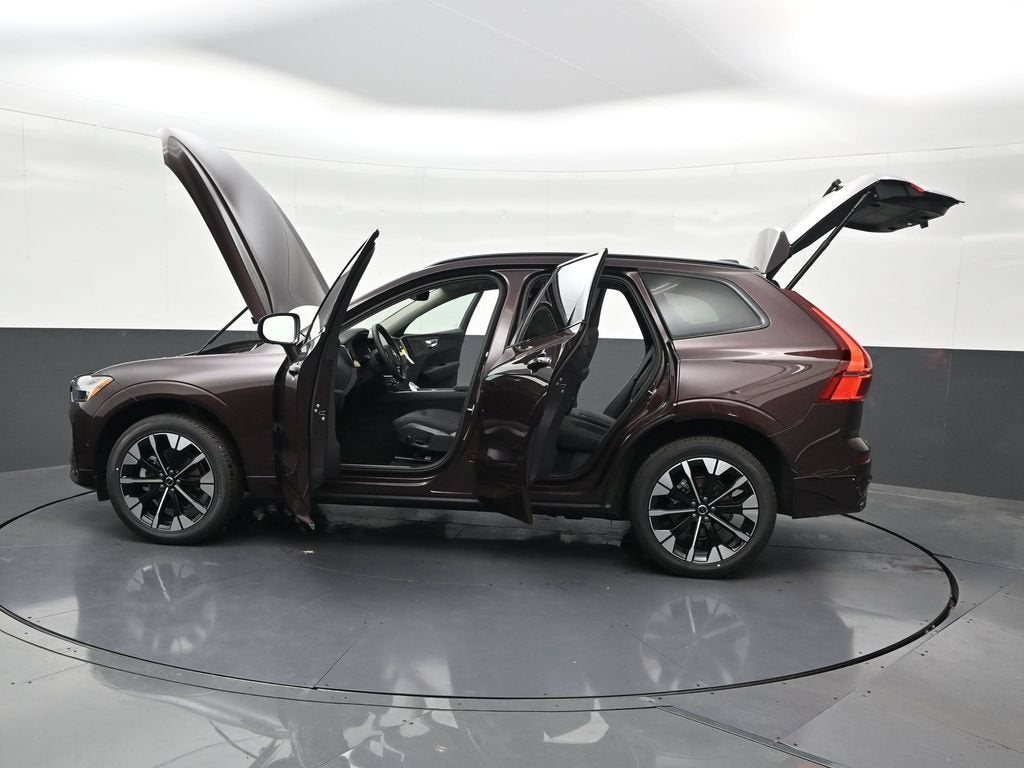 2026 Volvo XC60 Plus