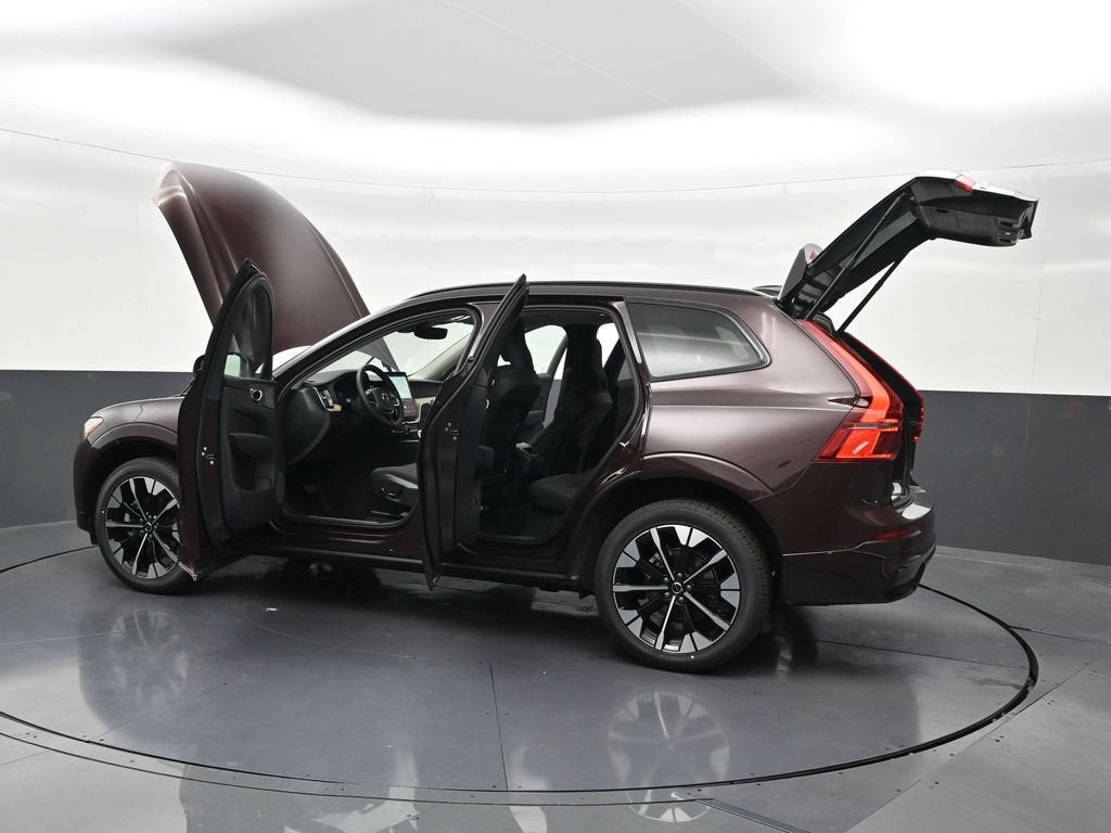 2026 Volvo XC60 Plus