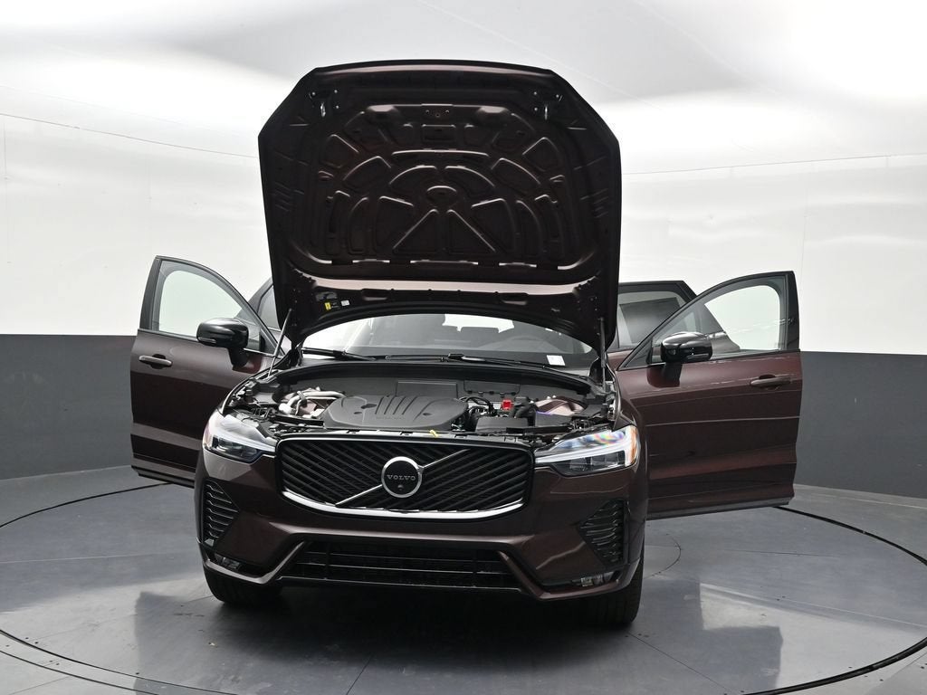 2026 Volvo XC60 Plus