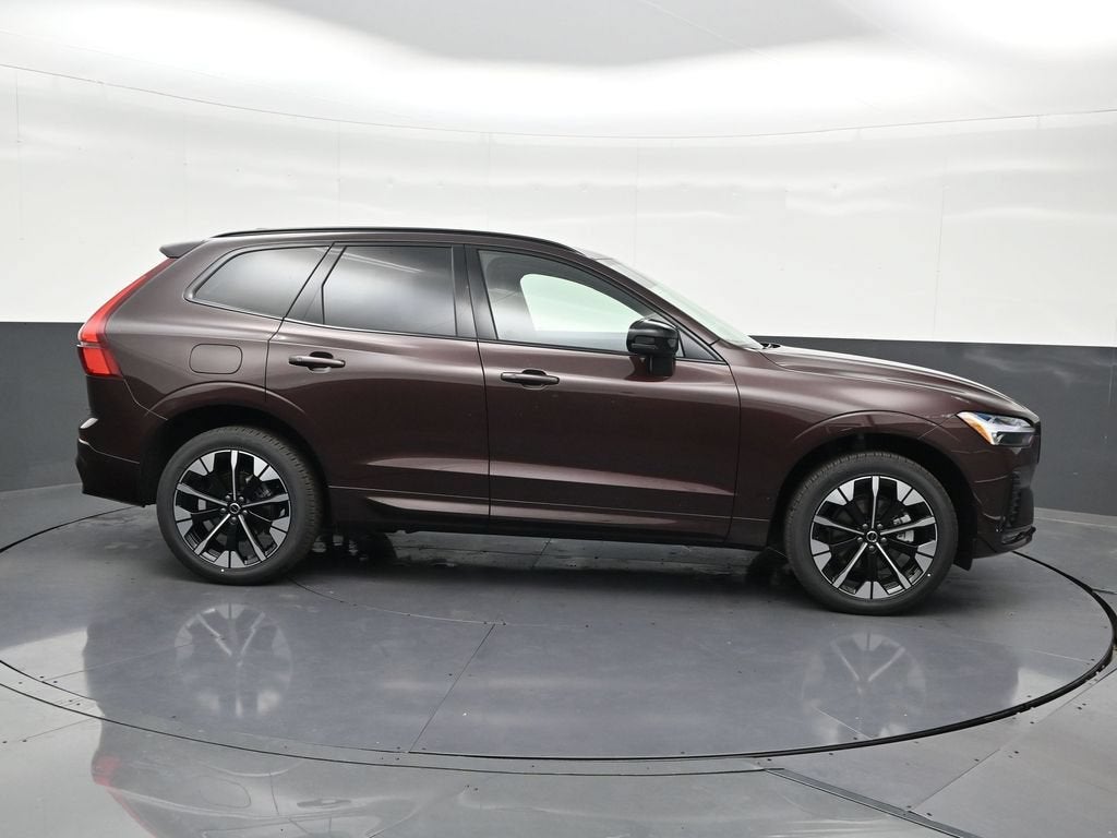 2026 Volvo XC60 Plus