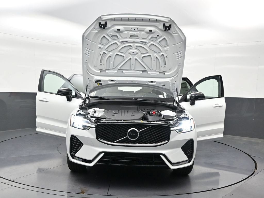 2026 Volvo XC60 Core