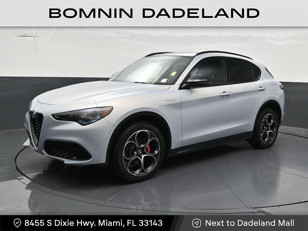 2025 Alfa Romeo Stelvio Sprint AWD