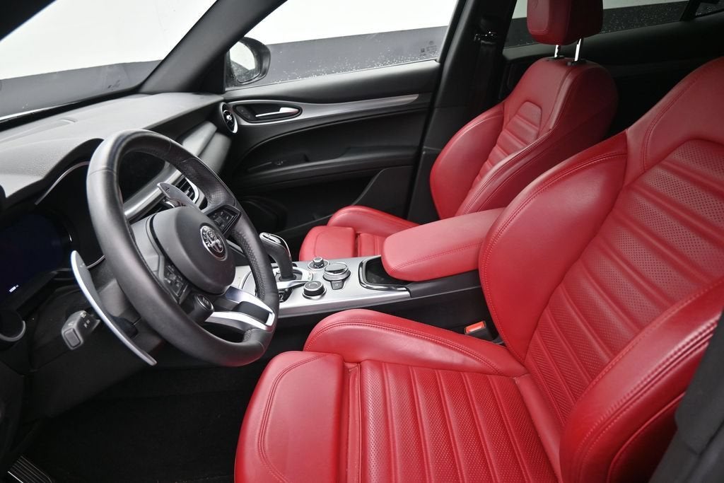 2025 Alfa Romeo Stelvio Sprint AWD