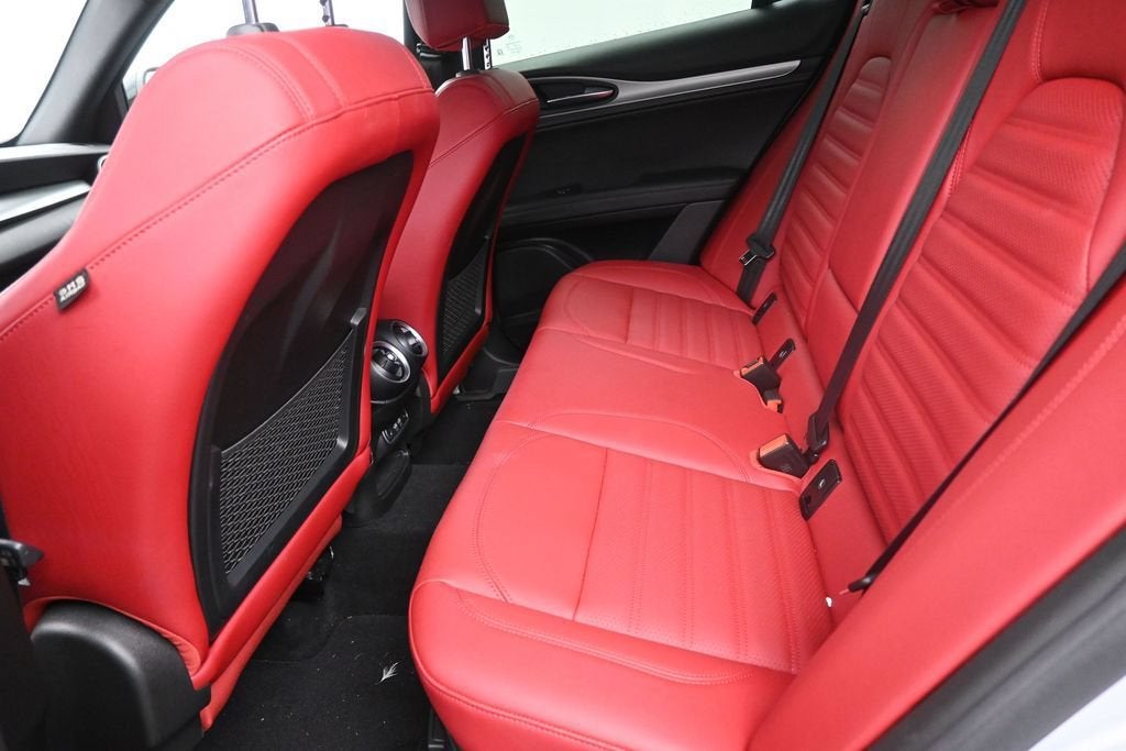 2025 Alfa Romeo Stelvio Sprint AWD