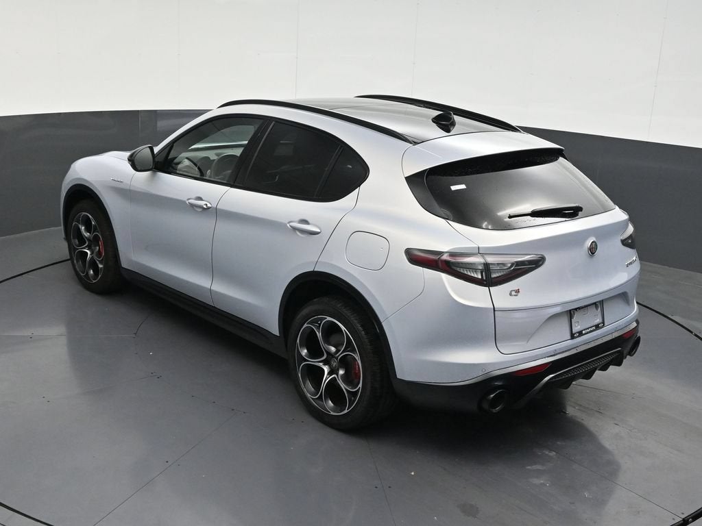 2025 Alfa Romeo Stelvio Sprint AWD