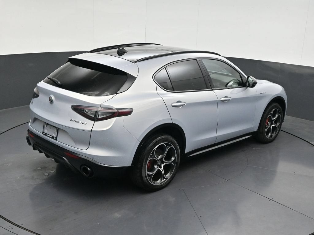 2025 Alfa Romeo Stelvio Sprint AWD