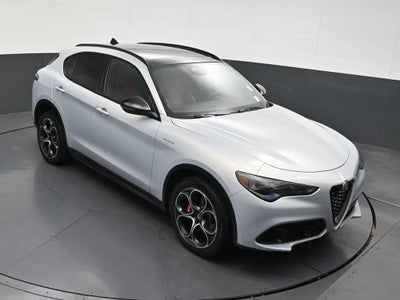 2025 Alfa Romeo Stelvio Sprint AWD