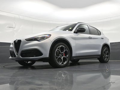 2025 Alfa Romeo Stelvio Sprint AWD