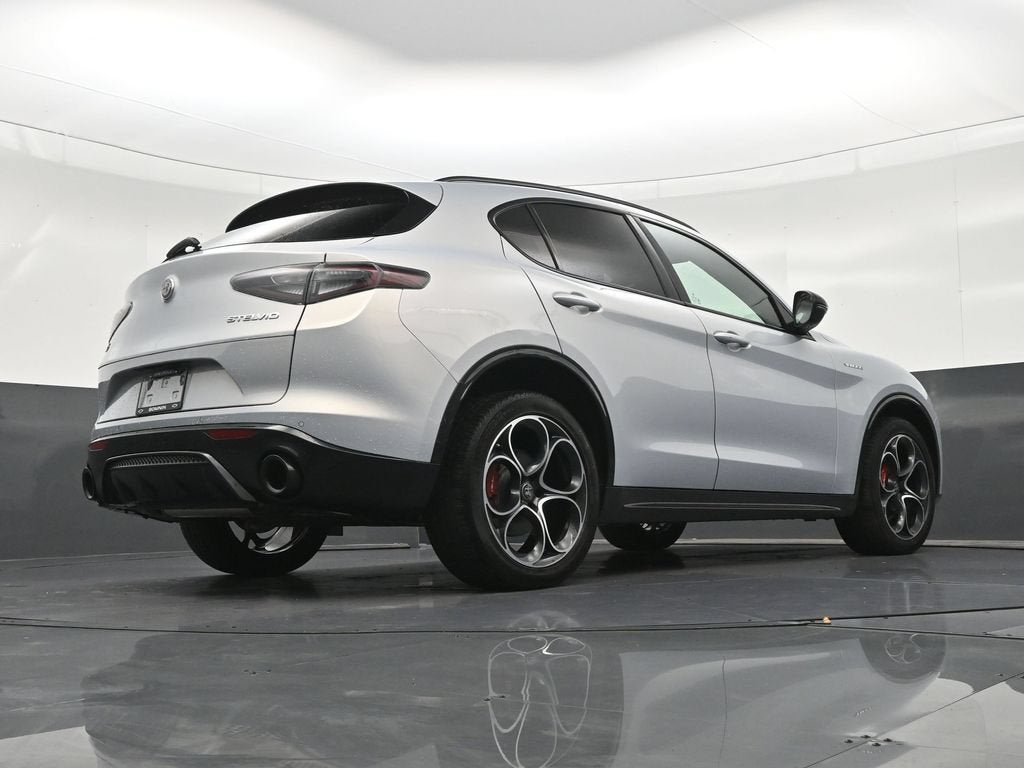 2025 Alfa Romeo Stelvio Sprint AWD