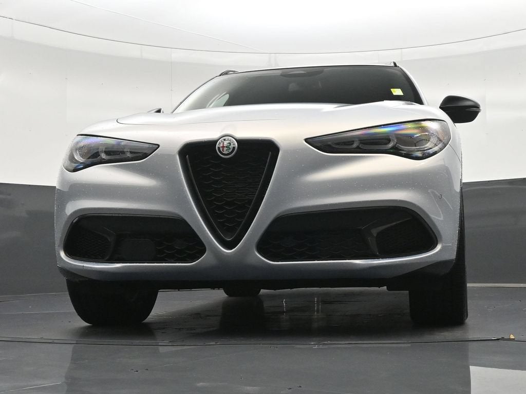 2025 Alfa Romeo Stelvio Sprint AWD