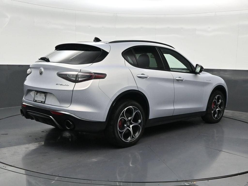 2025 Alfa Romeo Stelvio Sprint AWD