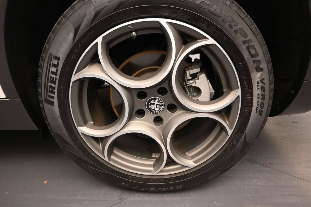 2024 Alfa Romeo Stelvio Ti