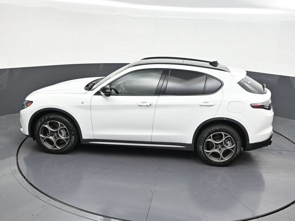 2024 Alfa Romeo Stelvio Ti