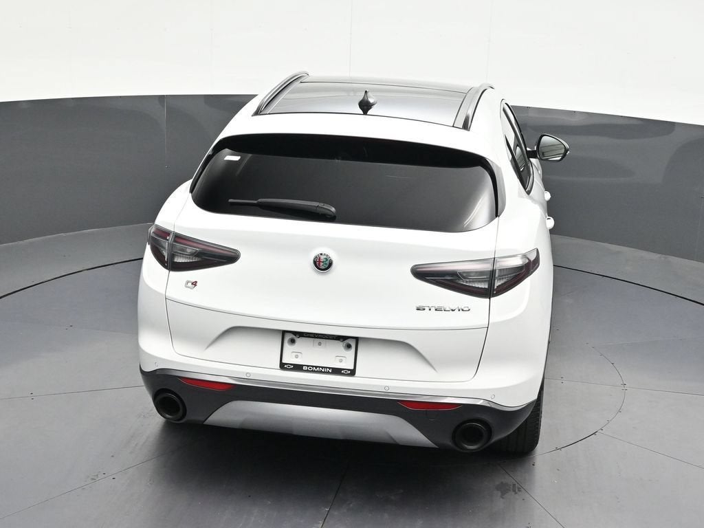 2024 Alfa Romeo Stelvio Ti