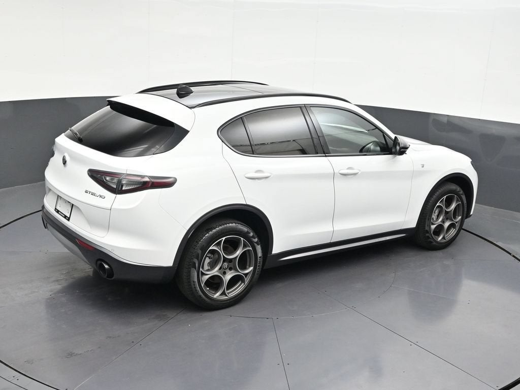 2024 Alfa Romeo Stelvio Ti