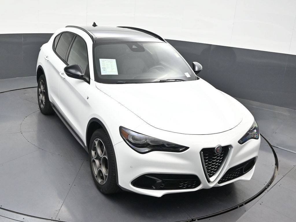 2024 Alfa Romeo Stelvio Ti