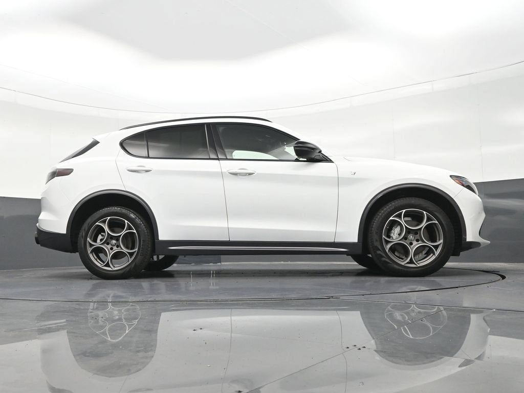 2024 Alfa Romeo Stelvio Ti