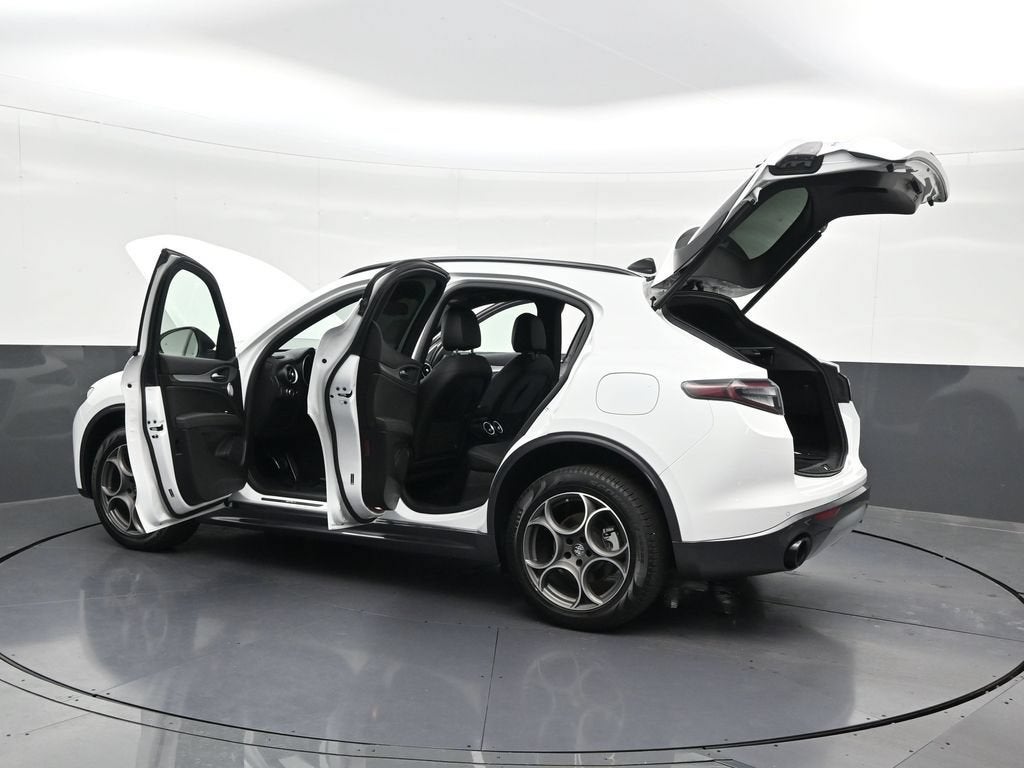 2024 Alfa Romeo Stelvio Ti