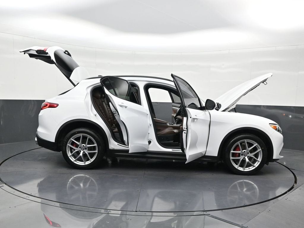 2019 Alfa Romeo Stelvio Ti Sport