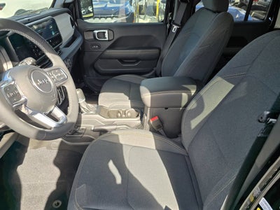 2025 Jeep Wrangler 4-Door Sahara 4x4