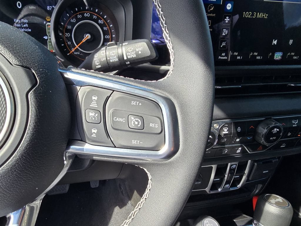 2025 Jeep Wrangler 4-Door Sahara 4x4