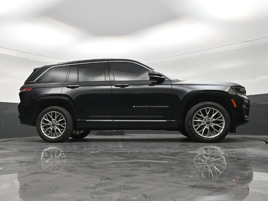 2023 Jeep Grand Cherokee Summit