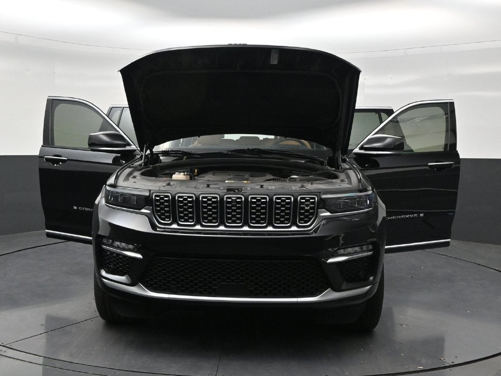 2023 Jeep Grand Cherokee Summit