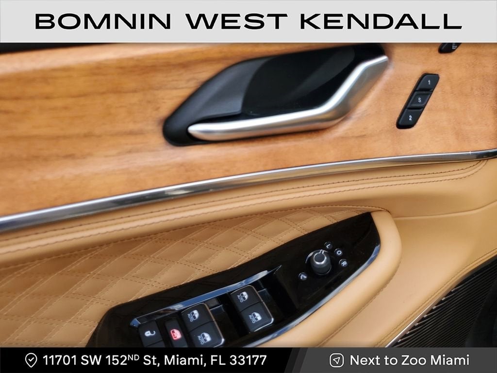 2023 Jeep Grand Cherokee Summit Reserve