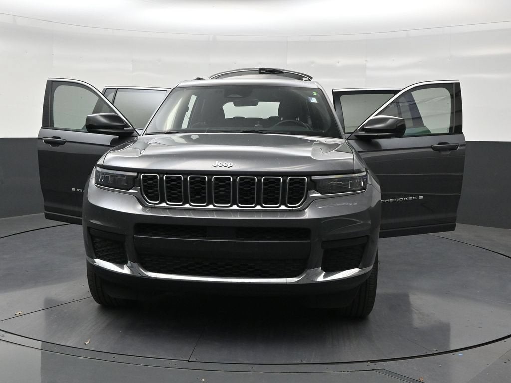 2025 Jeep Grand Cherokee L Laredo X 4x2