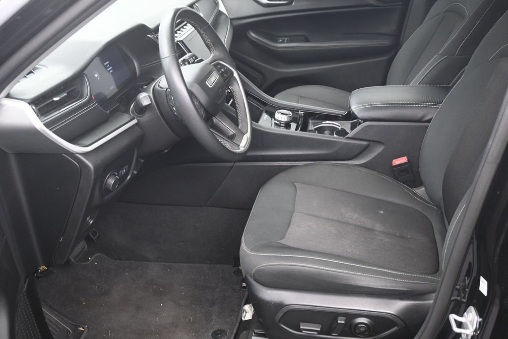 2023 Jeep Grand Cherokee L Laredo 4x4
