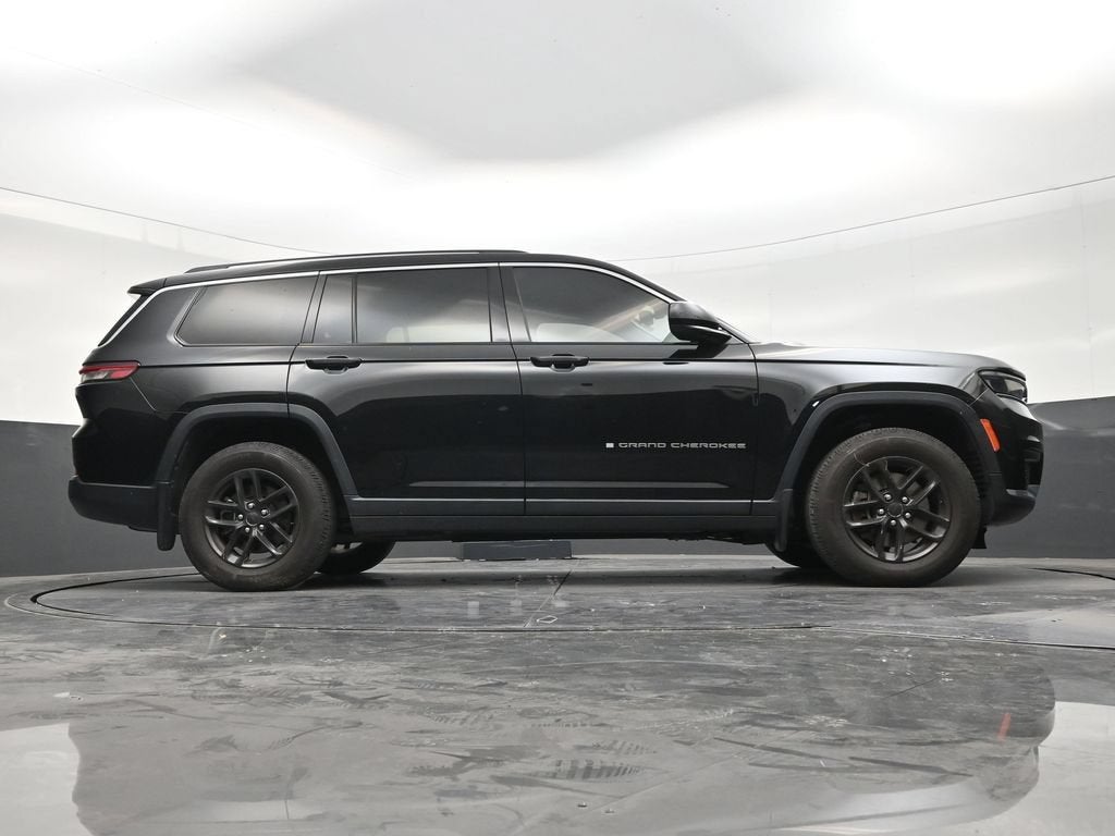 2023 Jeep Grand Cherokee L Laredo 4x4