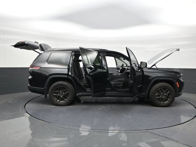 2023 Jeep Grand Cherokee L Laredo 4x4