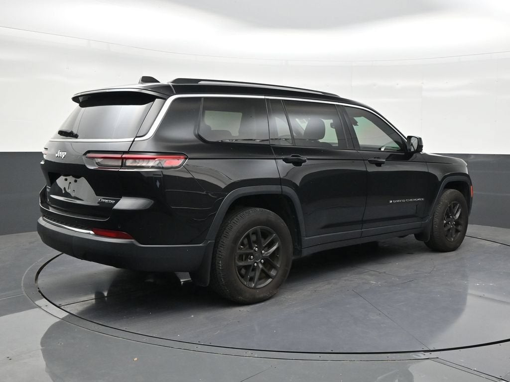 2023 Jeep Grand Cherokee L Laredo 4x4