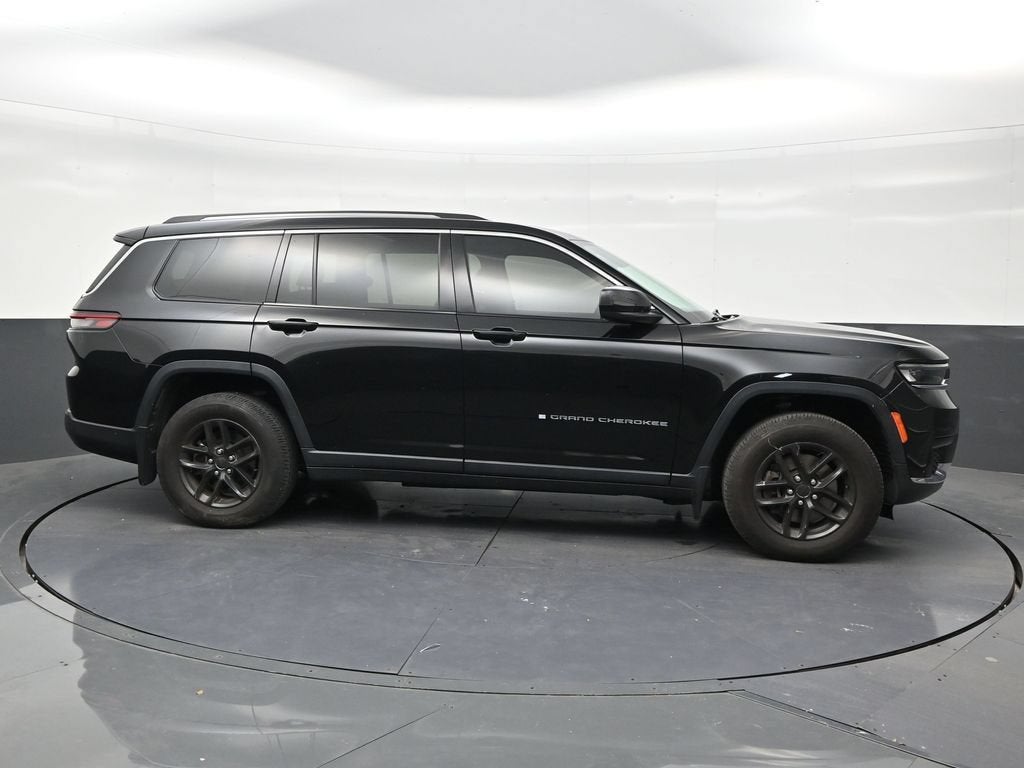 2023 Jeep Grand Cherokee L Laredo 4x4