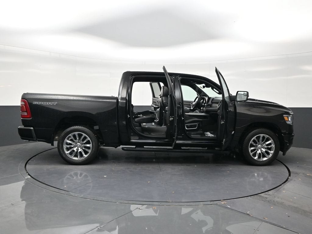 2023 RAM 1500 Laramie Crew Cab 4x2 5'7" Box