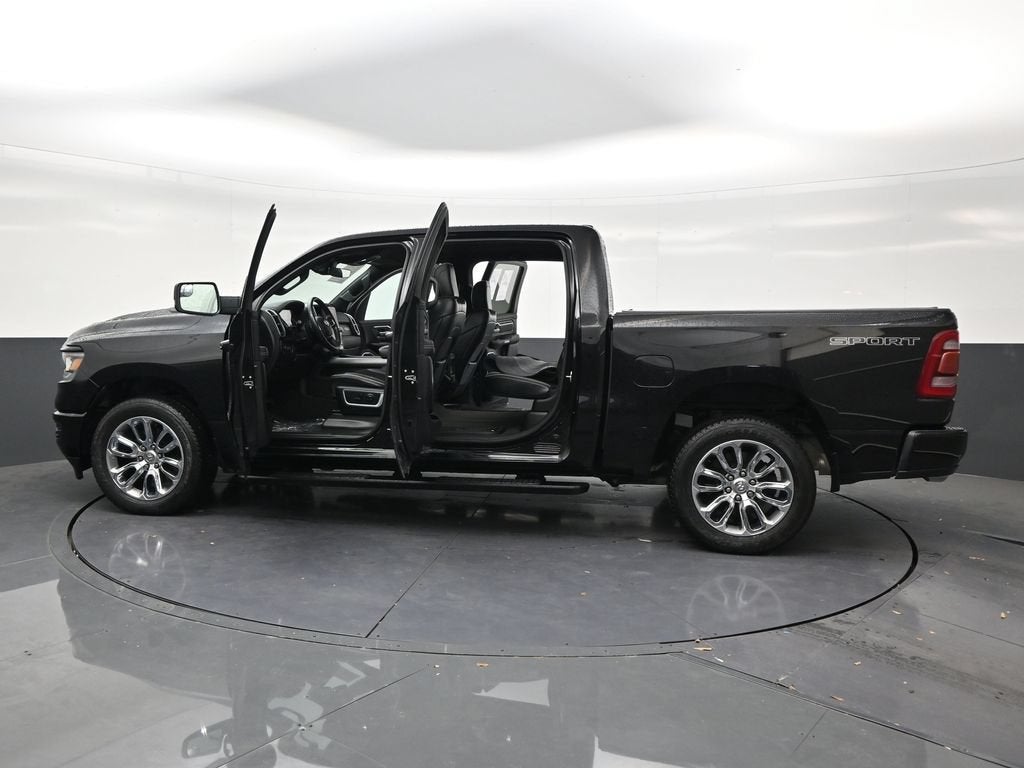 2023 RAM 1500 Laramie Crew Cab 4x2 5'7" Box