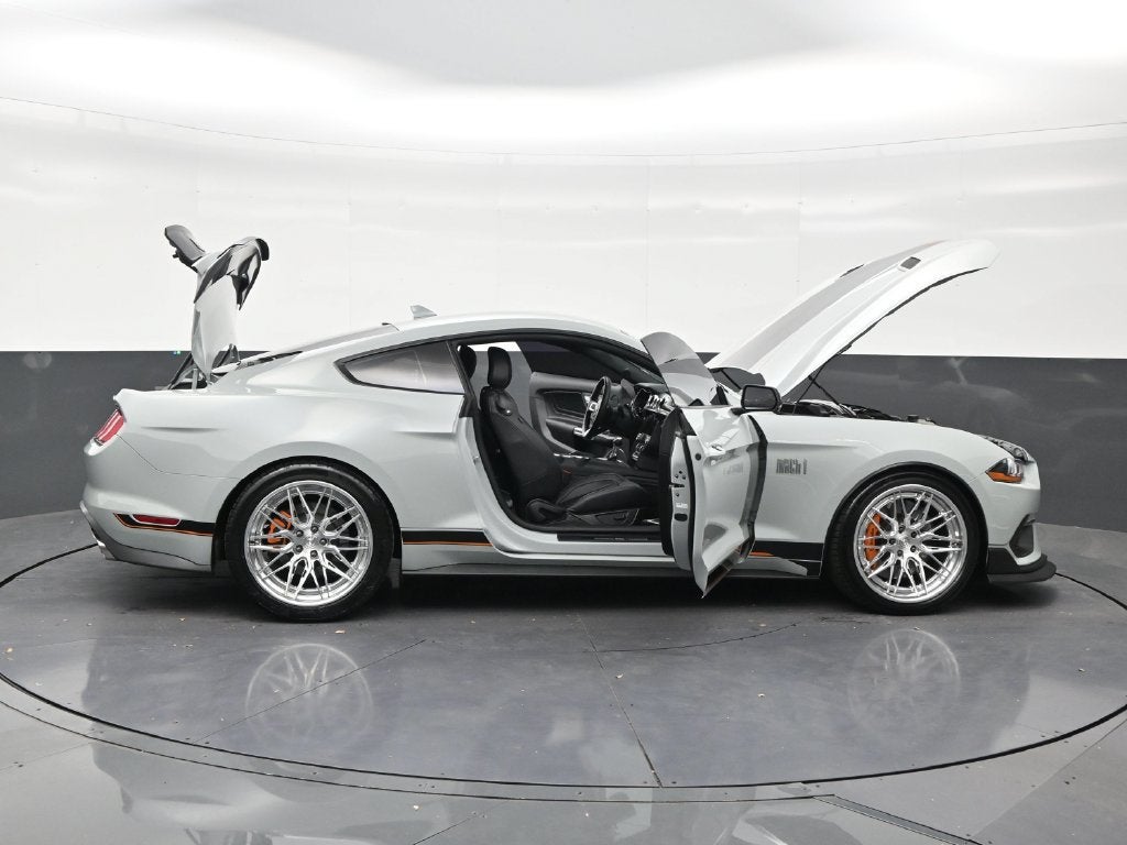 2022 Ford Mustang Mach 1