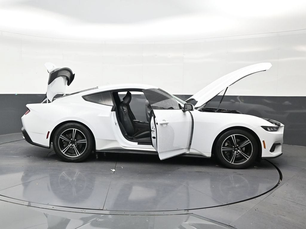 2024 Ford Mustang EcoBoost Fastback