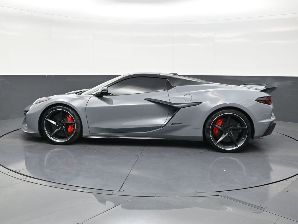 2025 Chevrolet Corvette E-Ray 2LZ