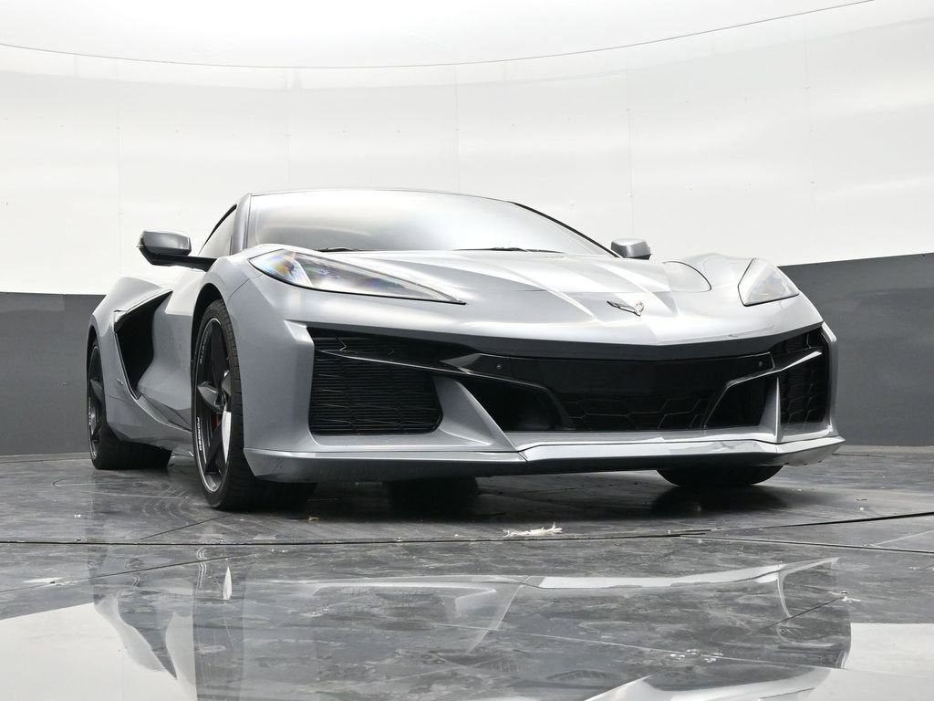 2025 Chevrolet Corvette E-Ray 2LZ