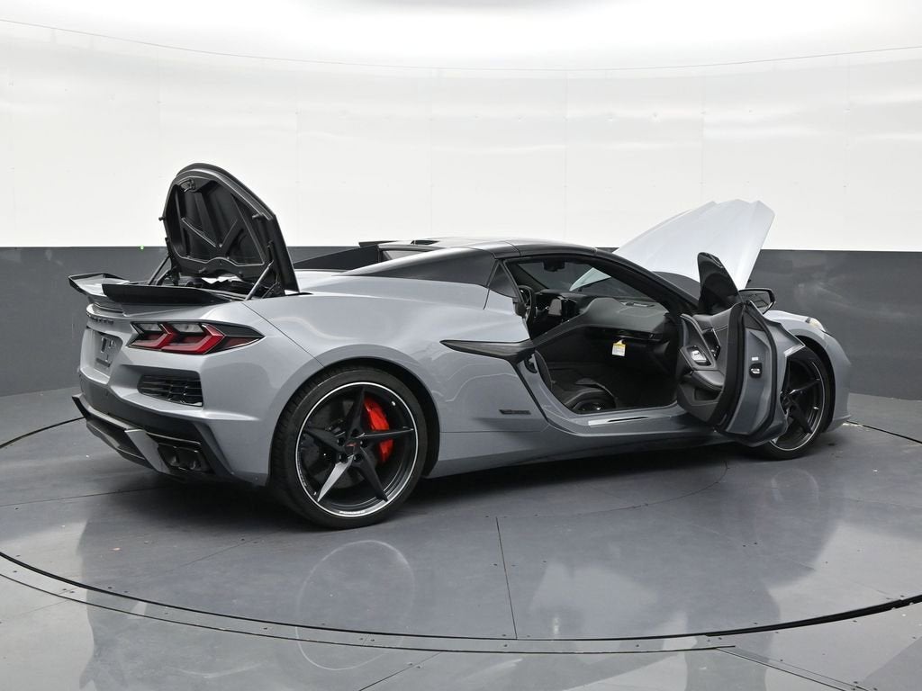 2025 Chevrolet Corvette E-Ray 2LZ