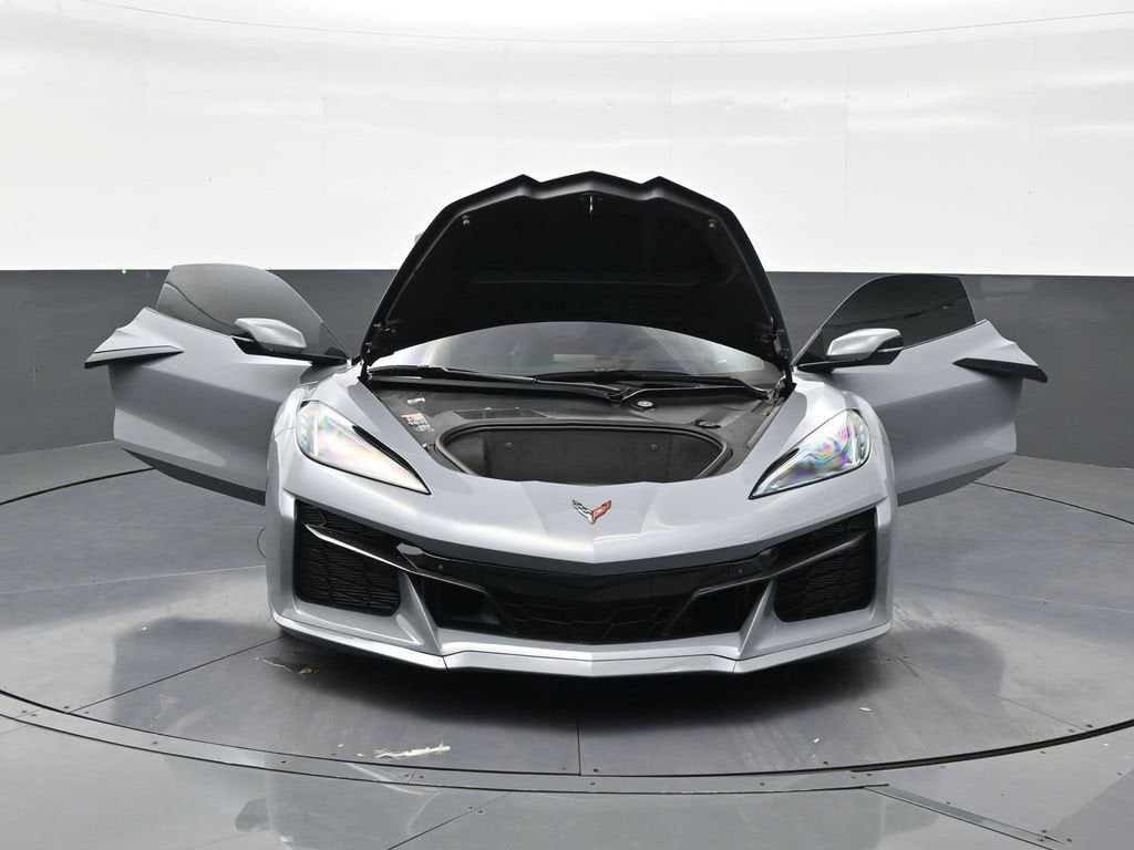 2025 Chevrolet Corvette E-Ray 2LZ