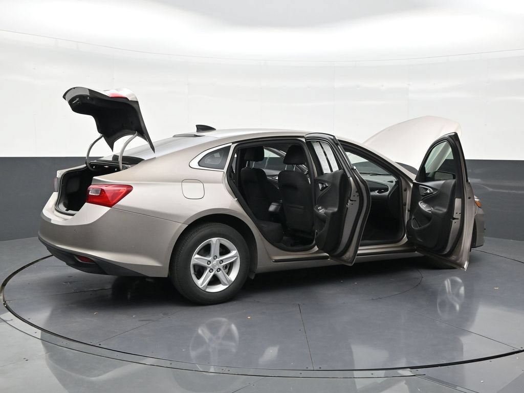 2025 Chevrolet Malibu LS