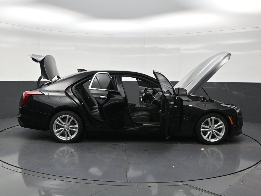 2024 Cadillac CT4 Luxury