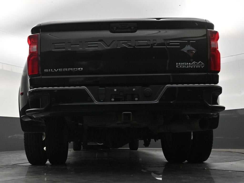 2022 Chevrolet Silverado 3500 HD High Country