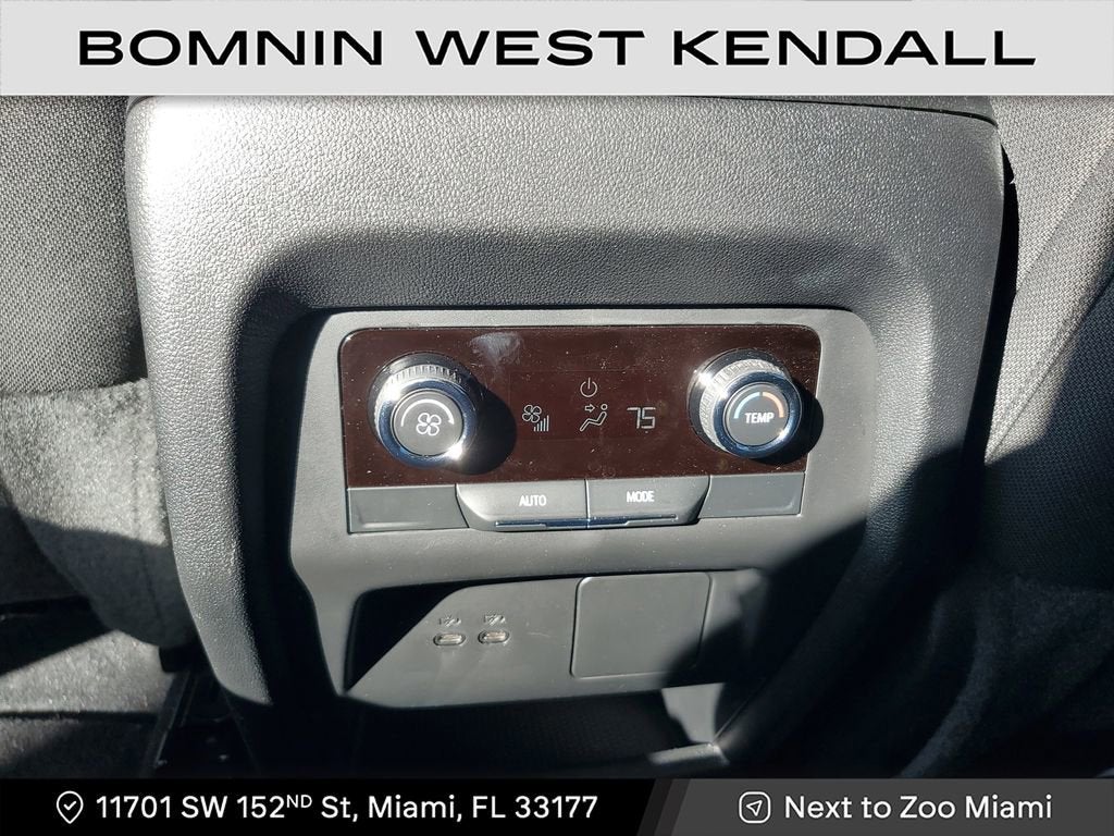 2024 Chevrolet Traverse LS